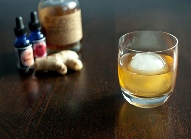 ginger old fashioned from freshandfoodie.com @freshandfoodie